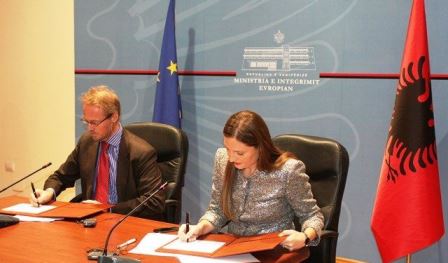 Bashkimi Europian financon 17.8 mln euro per 7 projekte